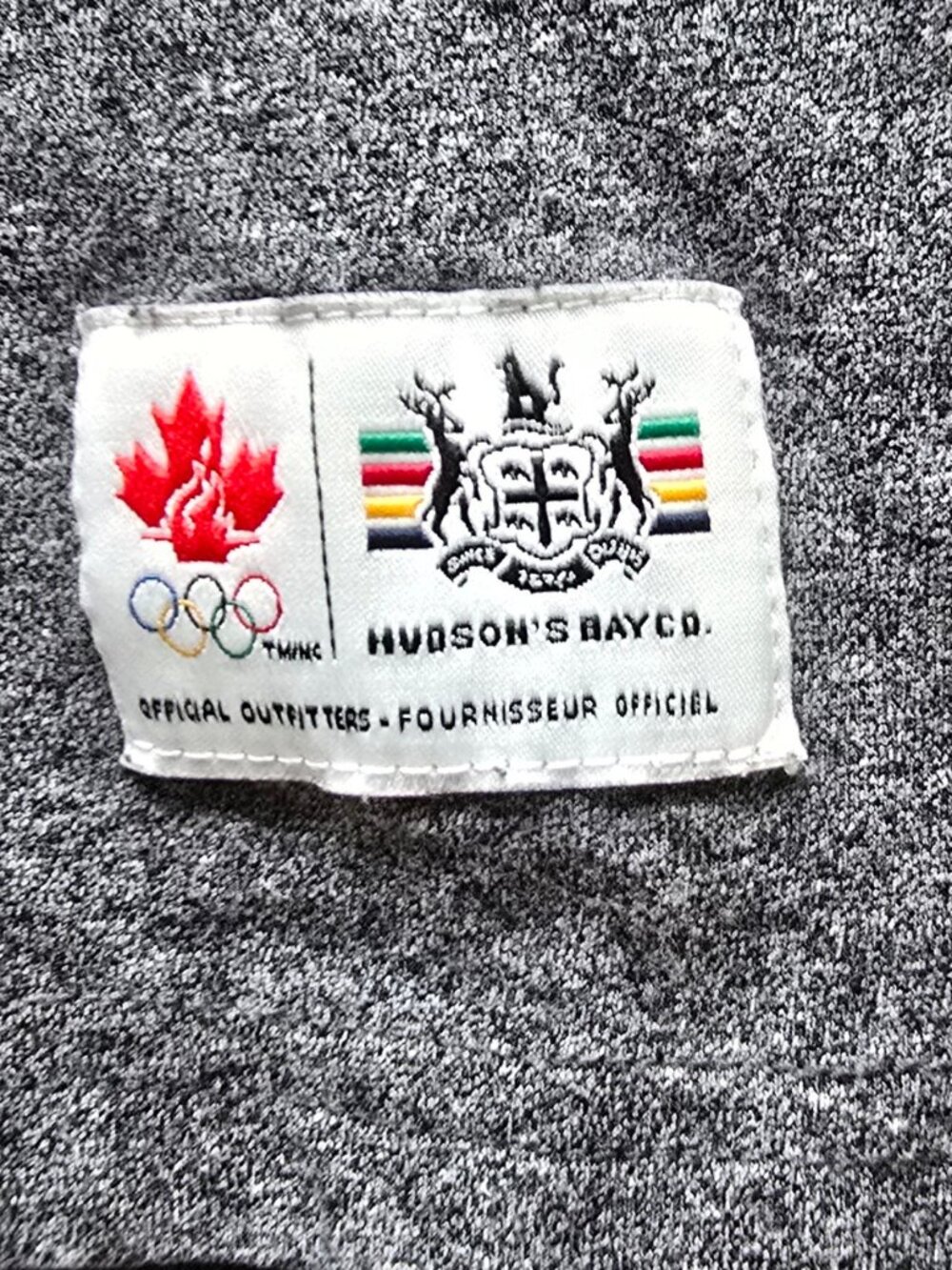 Vtg Team Canada Olympics "CANUCK" Graphic T-Shirt - Women's Large - Hudson Bay - Picture 2 of 6